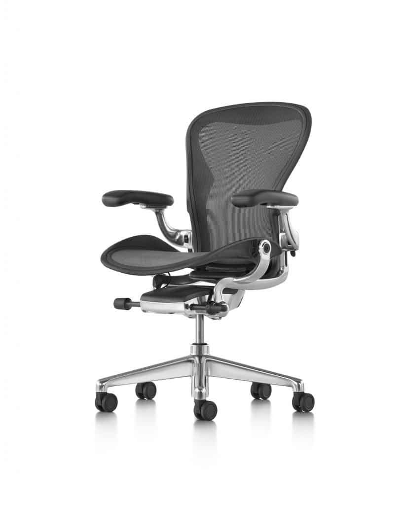 cadeira Aeron preta da Herman Miller