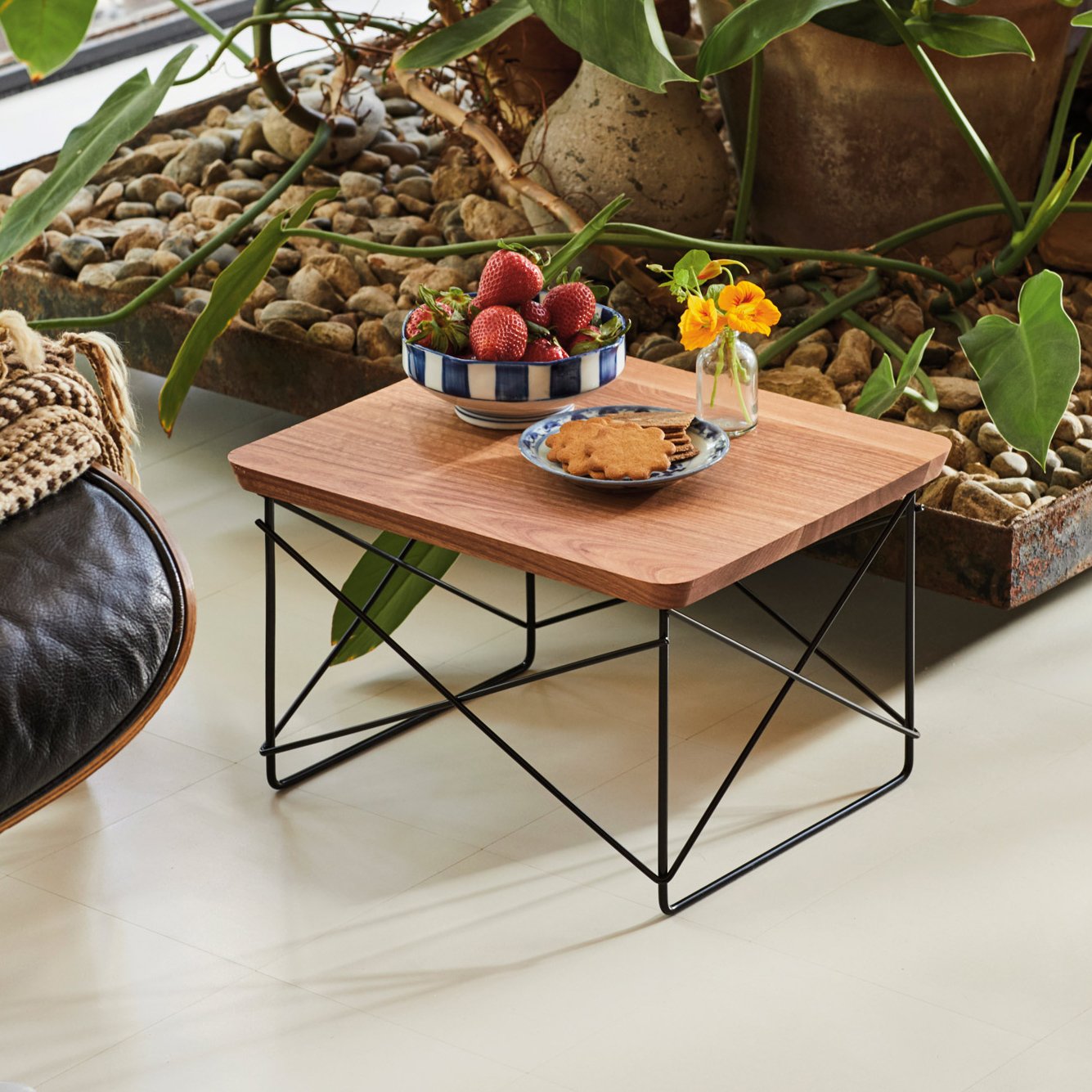 Eames Wire Base Table